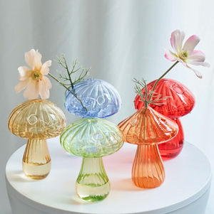 IVORE.GROUP Mini Glass Mushroom Bud Vase | Light Green