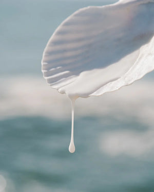 MARA Pearl Peptide Glaze Facial Essence