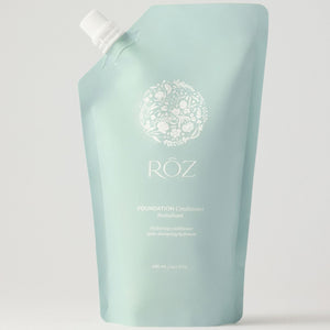 Light blue refill pouch with 'Röz' branding on a light gray background