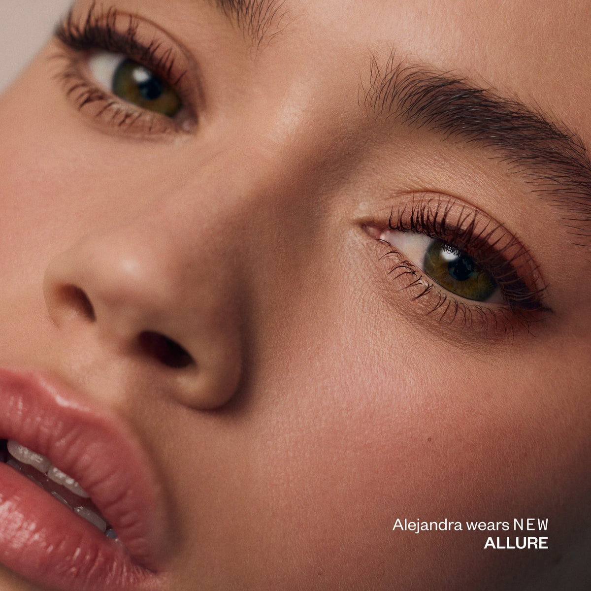Kosas Soulgazer Mascara Lengthening + Lifting Peptide Mascara in Allure | Dark Brown