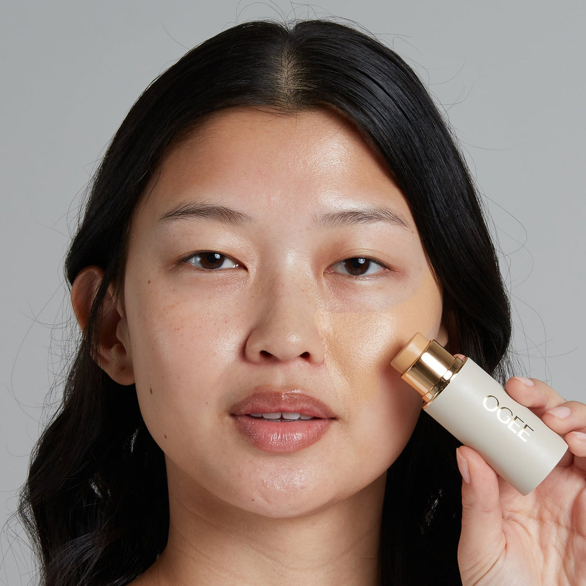 OGEE Sculpted Complexion Stick