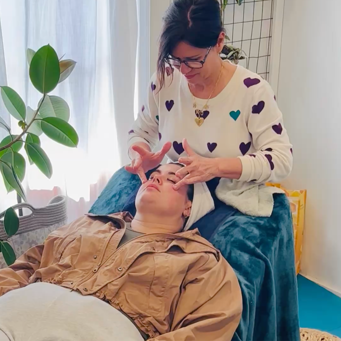 Maya Chia Mini-Facials with Lisa Steinbronn | Friday, January 16, 2025