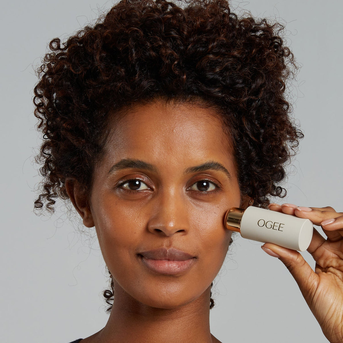 OGEE Sculpted Complexion Stick