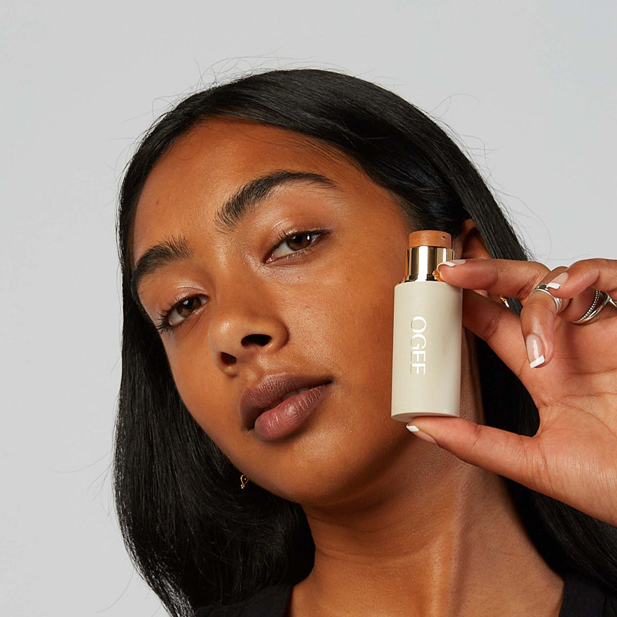 OGEE Sculpted Complexion Stick