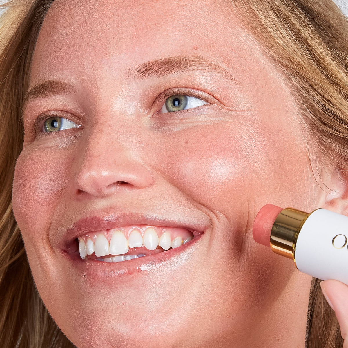 OGEE Sculpted Face Stick | Buildable Blendable Glow Enhancer