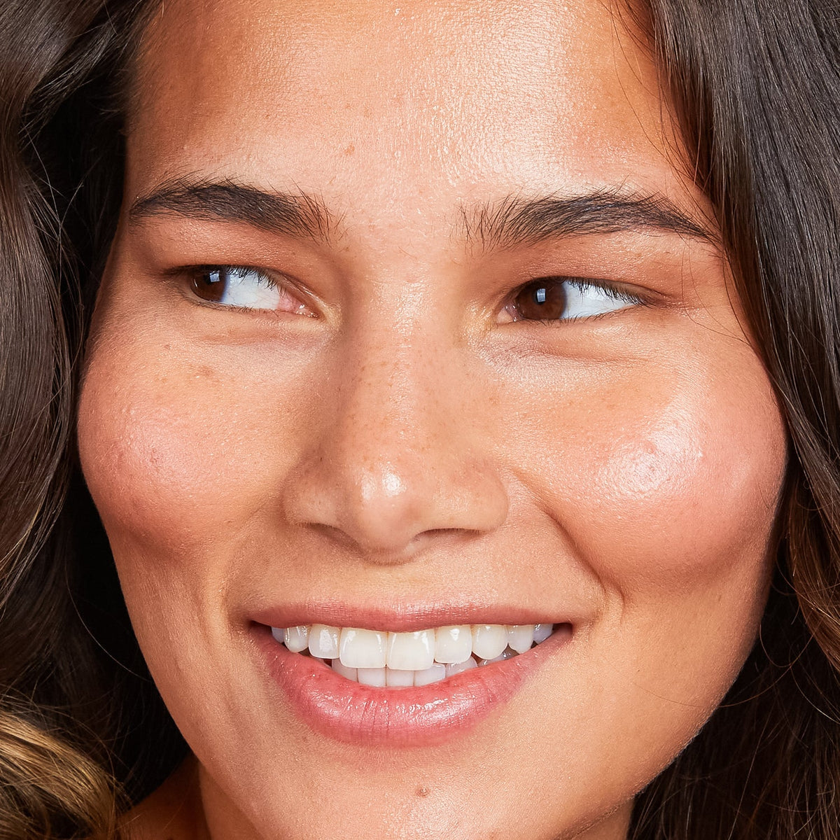 OGEE Sculpted Face Stick | Buildable Blendable Glow Enhancer