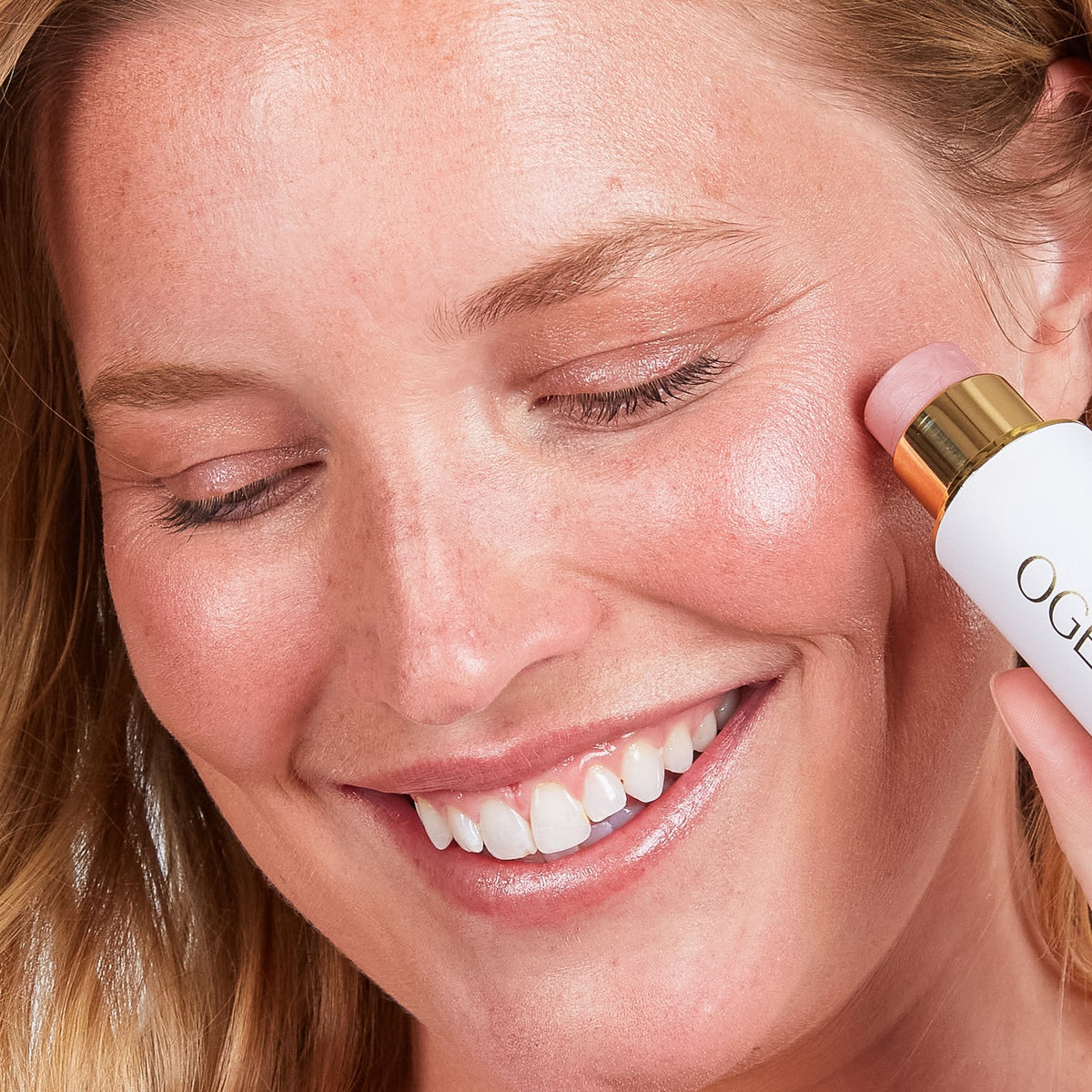 OGEE Sculpted Face Stick | Buildable Blendable Glow Enhancer