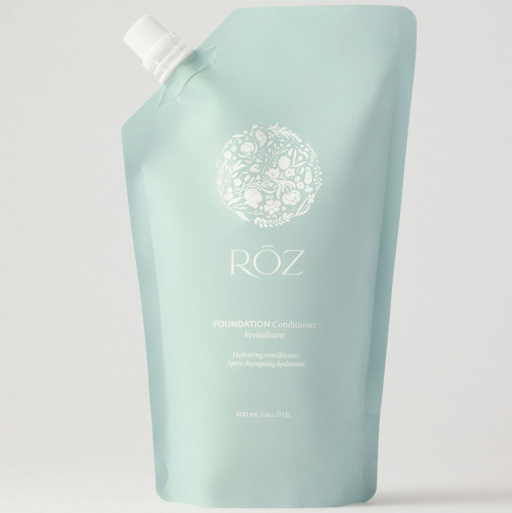 Light blue refill pouch with 'Röz' branding on a light gray background