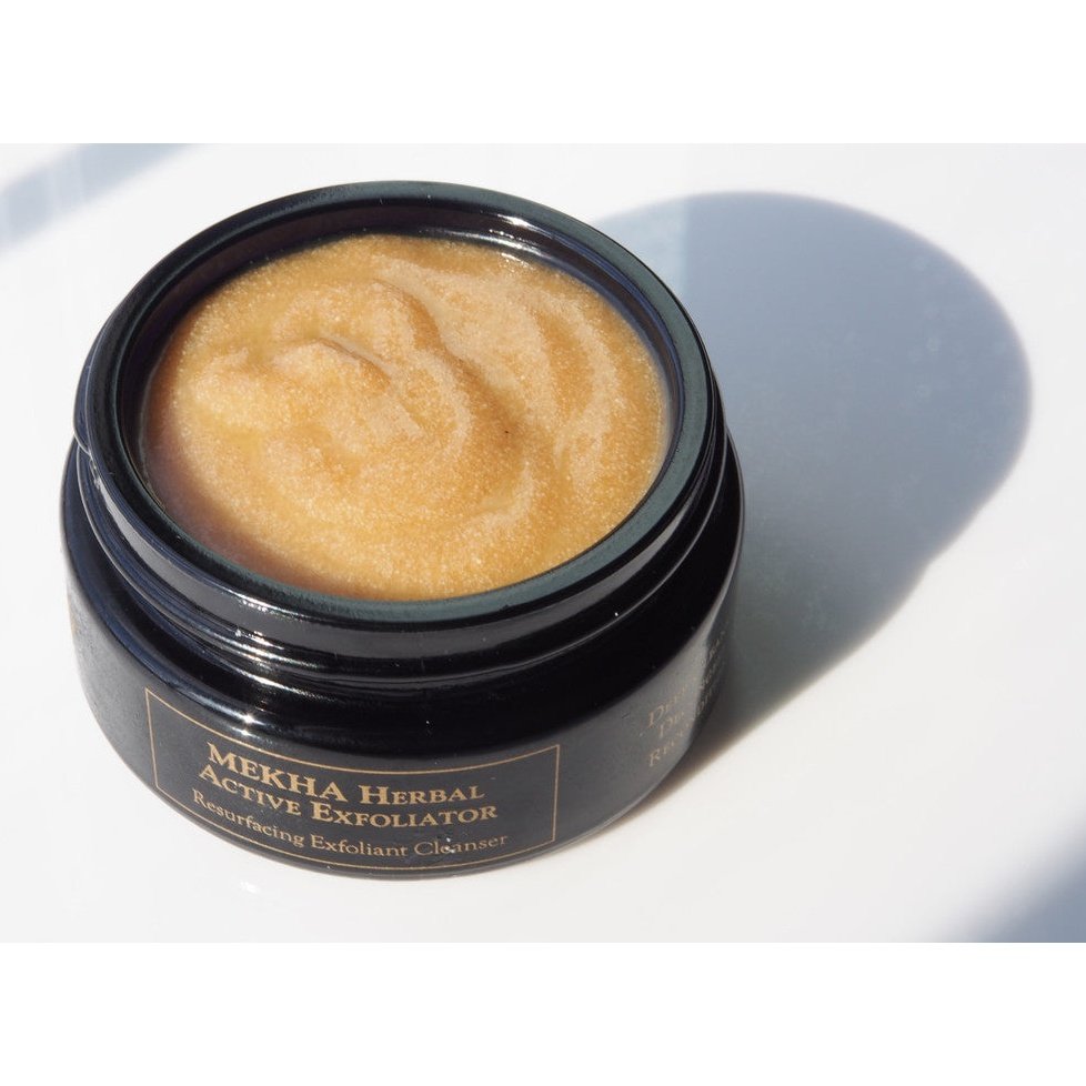 Siam Seas Mekha Exfoliating Cleanser | Dual-active exfoliator for dry, dull skin