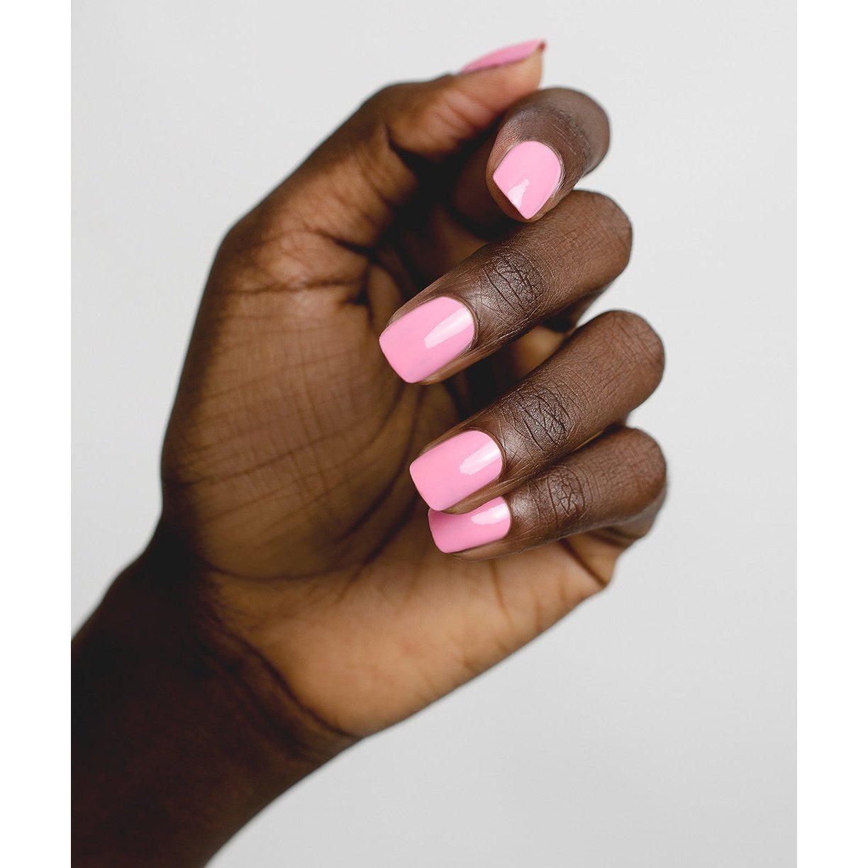 As a brown skin female, what would be the perfect nail color to get for  Acrylic nails? - Quora