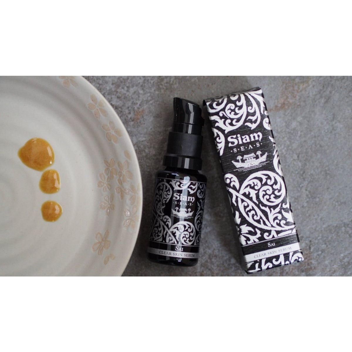 Siam Seas Sai Clear Skin Serum | Smoothing & brightening Vitamin C treatment